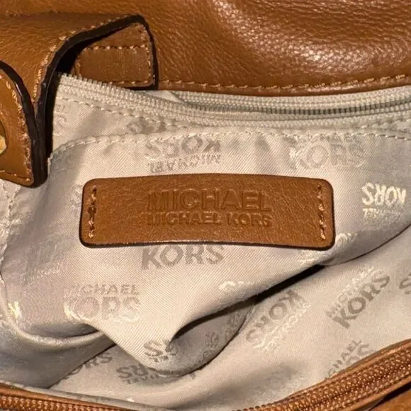 Michael Kors Hamilton E-W Brown Leather Tote Bag - Picture 11 of 13